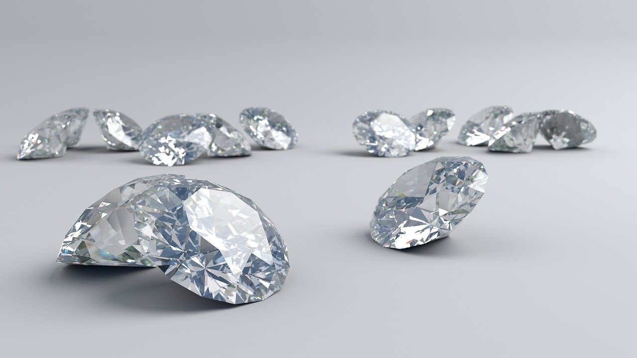 Illustration of loose faceted diamonds