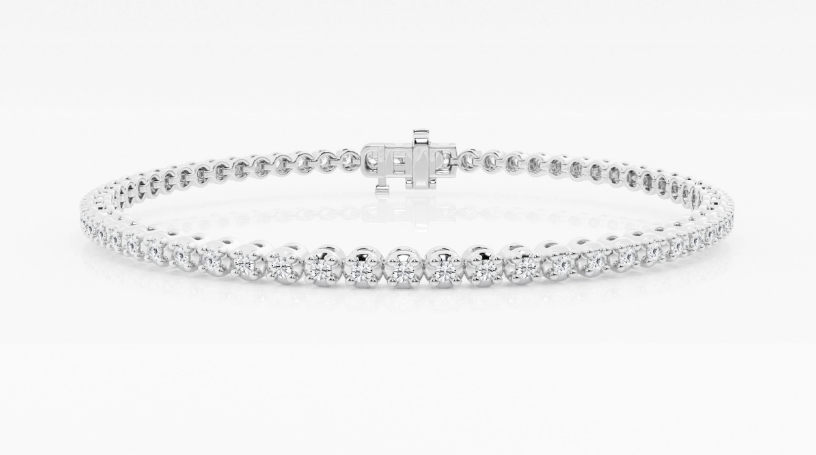 White-metal tennis bracelet with round diamonds and a box clasp
