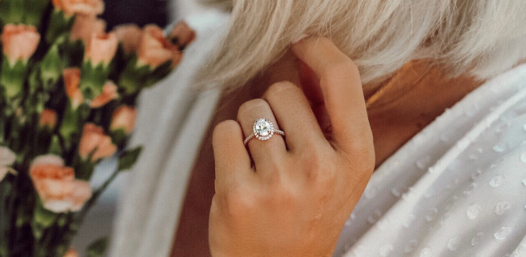 James Allen halo diamond engagement ring - how to save on a lab-grown diamond engagement ring