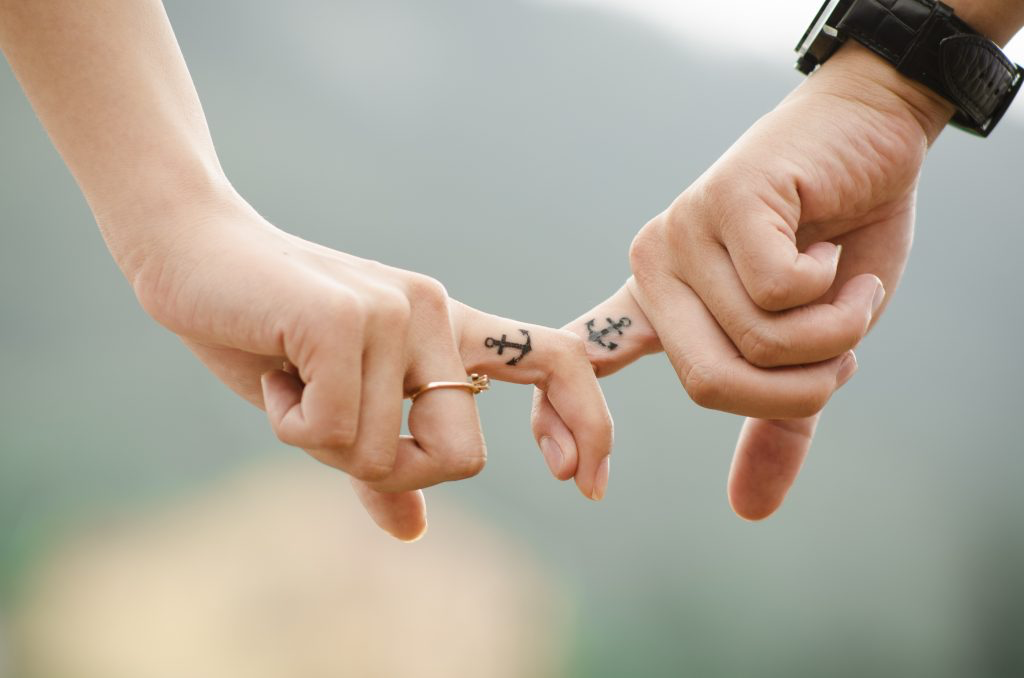 Summary of 10 Ways to save money on a lab-grown diamond engagement ring