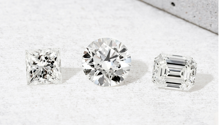Diamonds from James Allen - Should you choose a lab-grown diamond engagement ring
