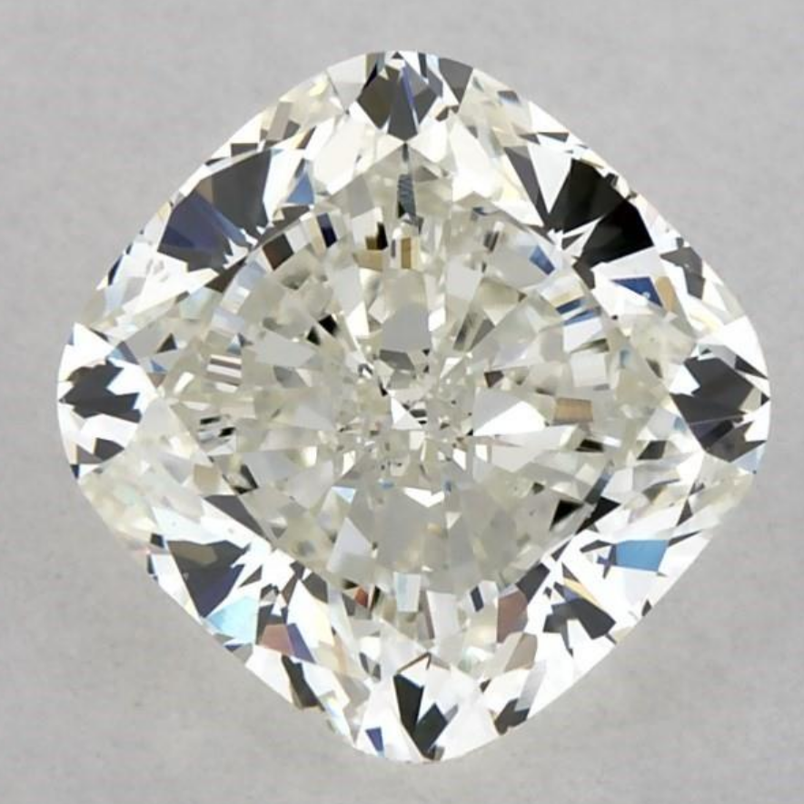 Crushed-ice cushion facet pattern Cushion diamond with a finer crushed-ice pattern