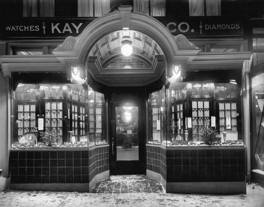 Kay Jewelers storefront photographed for our review