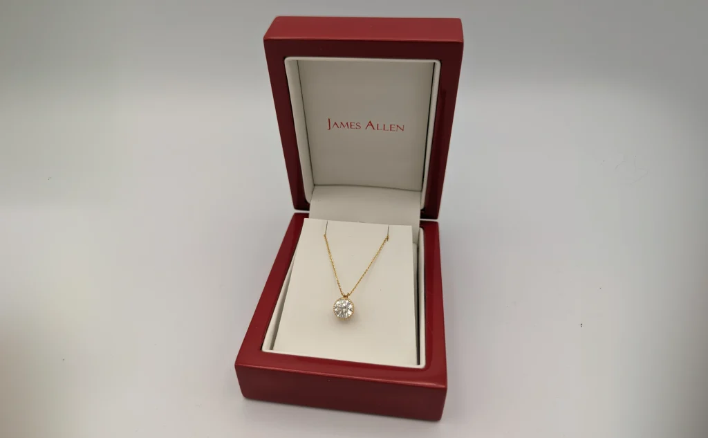 James Allen is the best choice for customer support and shopping experience.